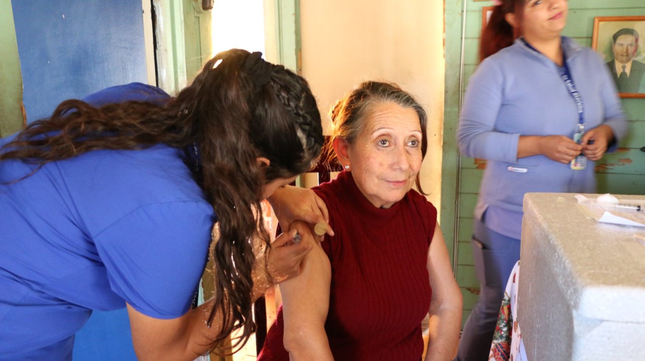 /servicio-de-salud-inicia-vacunacion-a-domicilio-contra-la-influenza-en