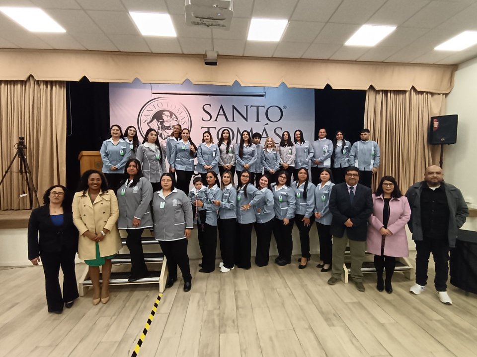 /45-estudiantes-de-servicio-social-de-santo-tomas-copiapo-reciben-su