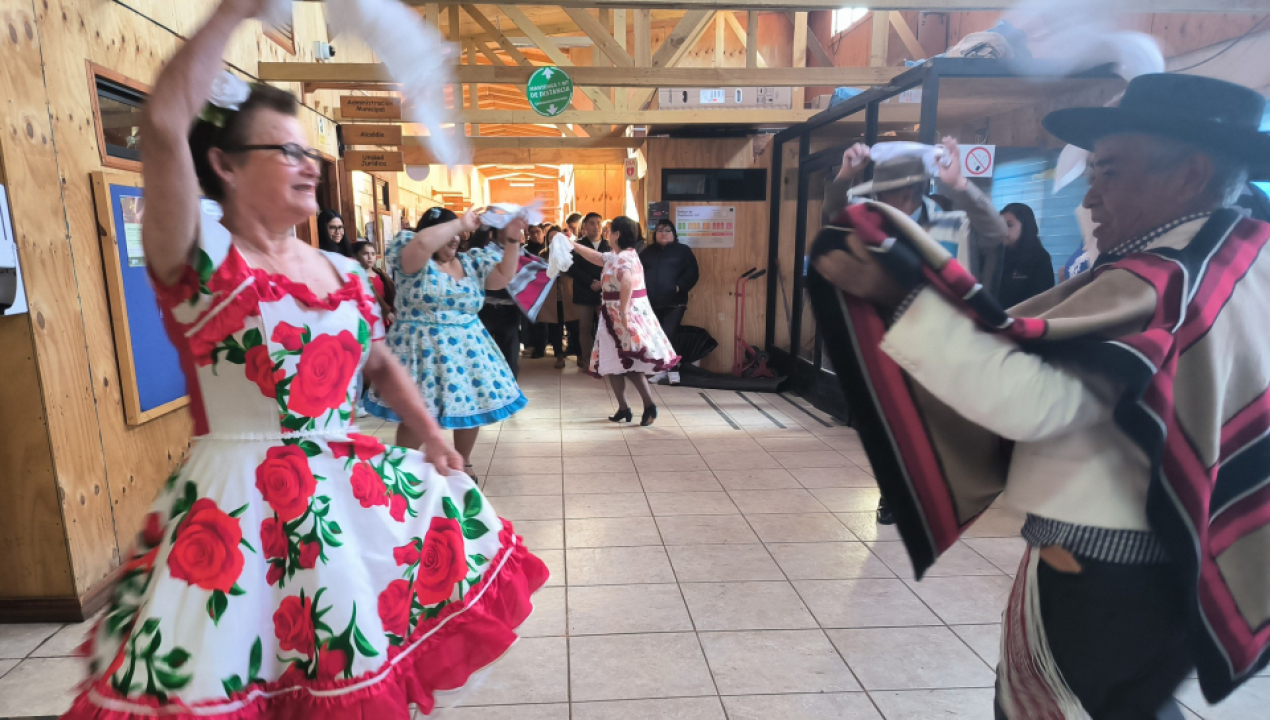 /grupo-de-danza-folclorica-renacer-celebro-el-dia-nacional-del-cuequero-y