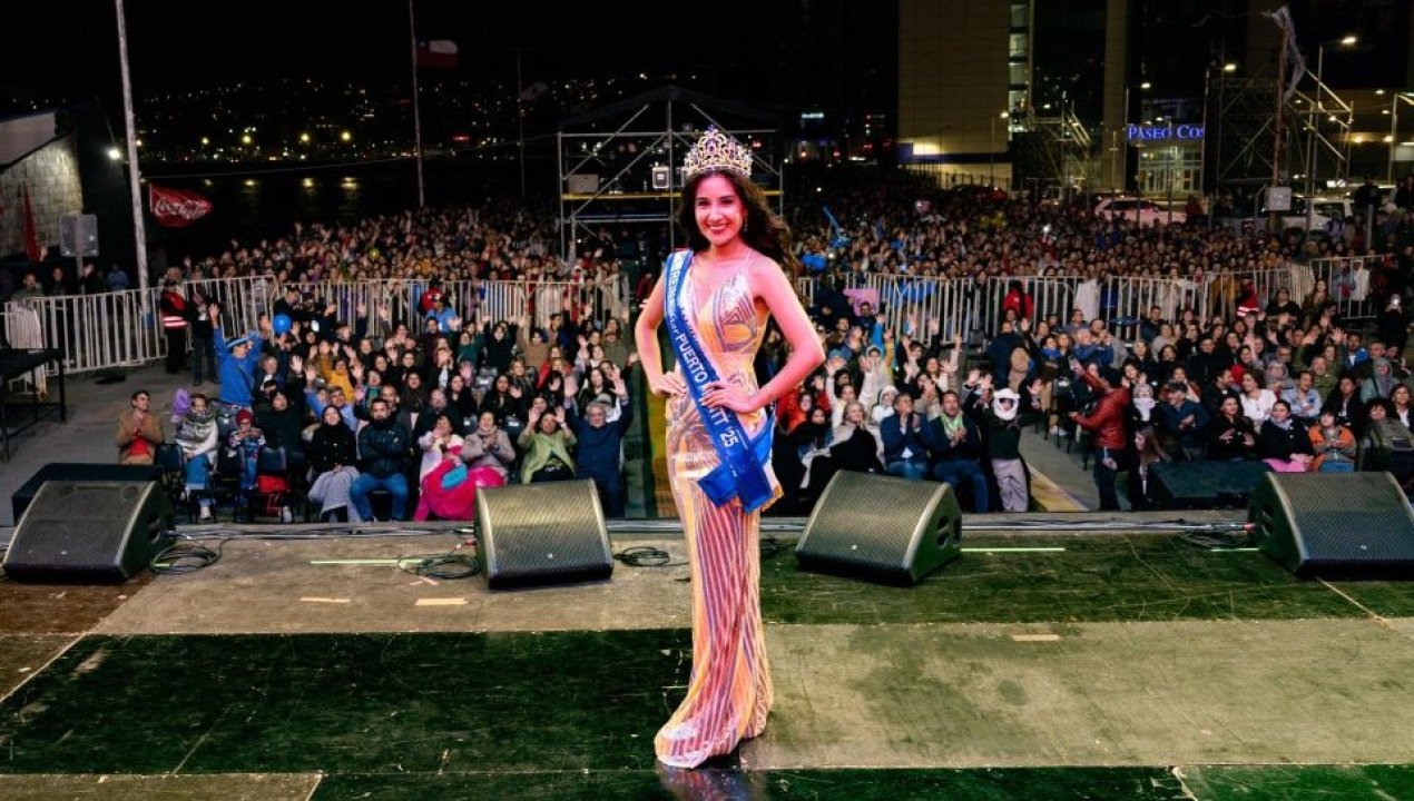 /javiera-adio-es-coronada-como-reina-del-mar-y-embajadora-de-puerto-montt