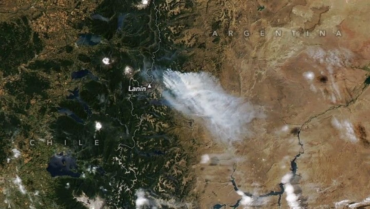 /inminente-avance-de-incendio-forestal-desde-argentina-hacia-cochamo