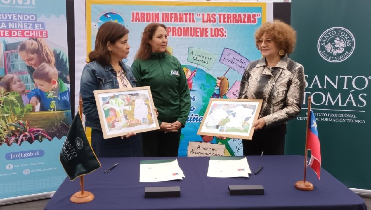 /junji-y-santo-tomas-suscriben-convenio-de-colaboracion