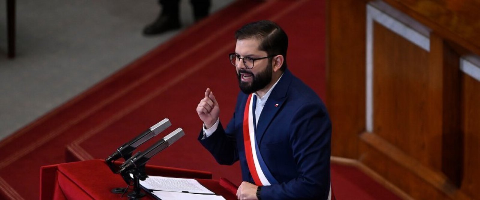 ¿Chile se cae a pedazos?: Boric responde y defiende su estrategia de seguridad