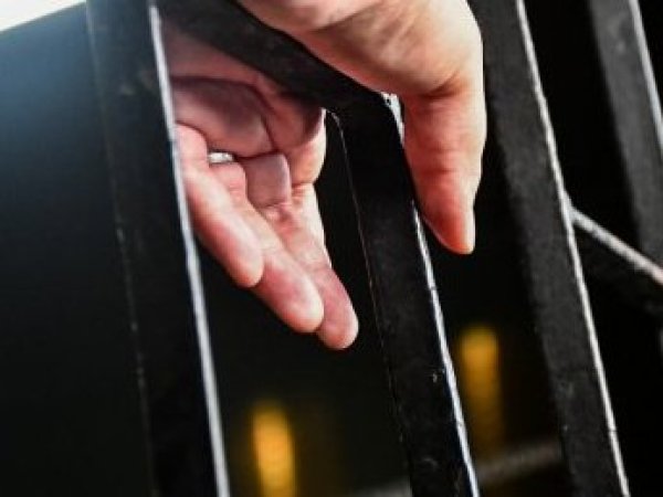 Escándalo en cárcel hondureña: Descubren lujosas celdas VIP con aire acondicionado y hasta carnicería