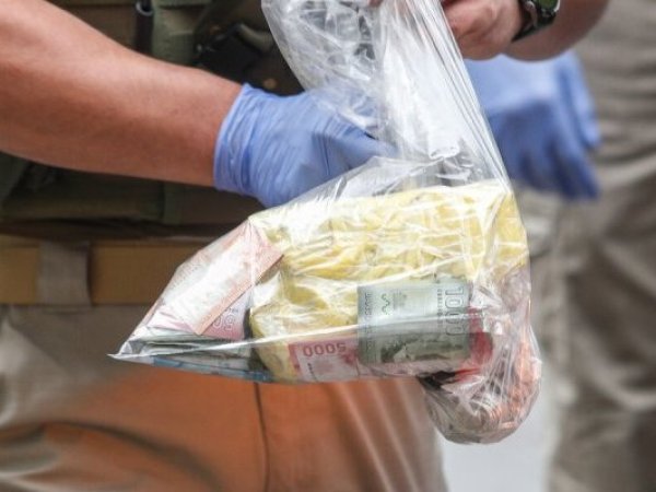 4 funcionarios de la salud detenidos por quedarse con incautaciones